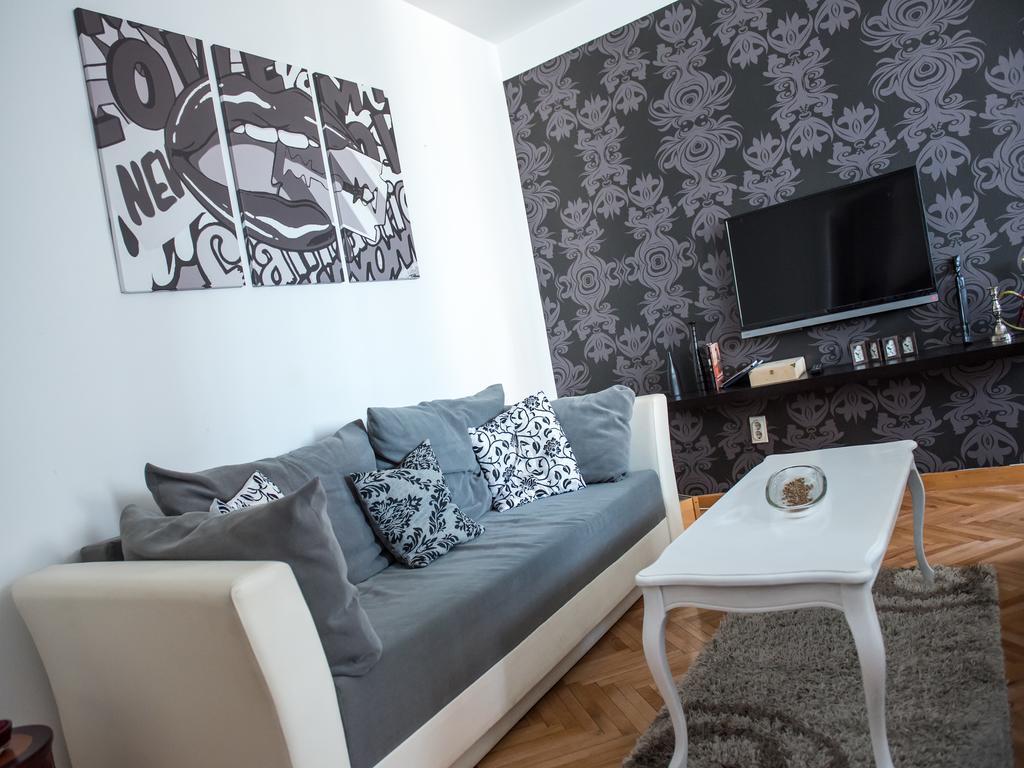 Apartment Marshall Resavska Belgrade Room photo